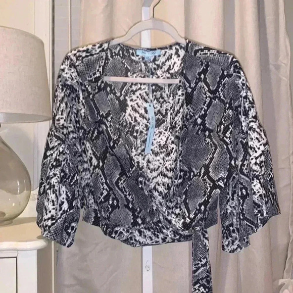 NWT She +Sky snake print shirt - Picture 1 of 3